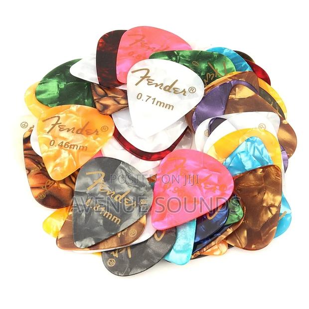 Fender Quality Guitar Plectrums With Different Thickness