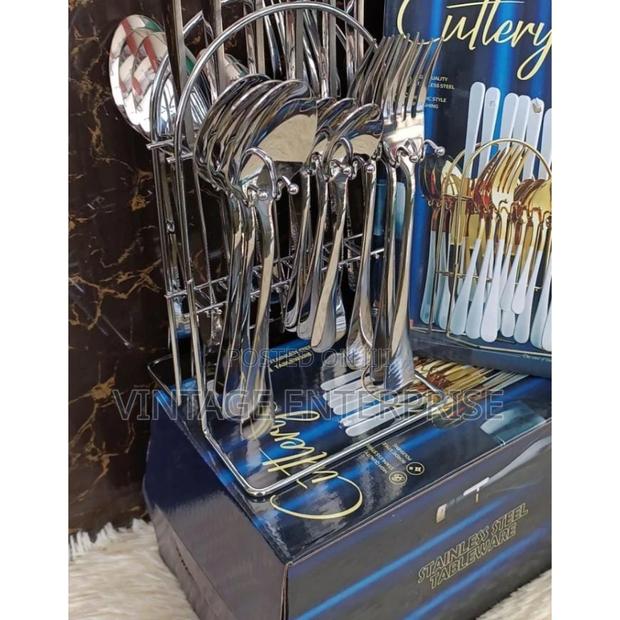 24 Pieces Culterly and Holder - main view