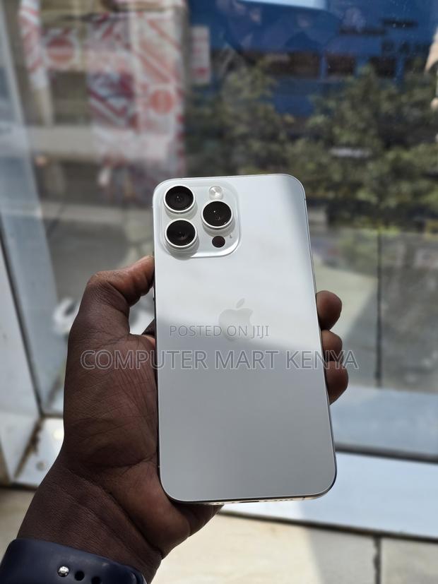 Apple iPhone 15 Pro Max 512 GB White - main view