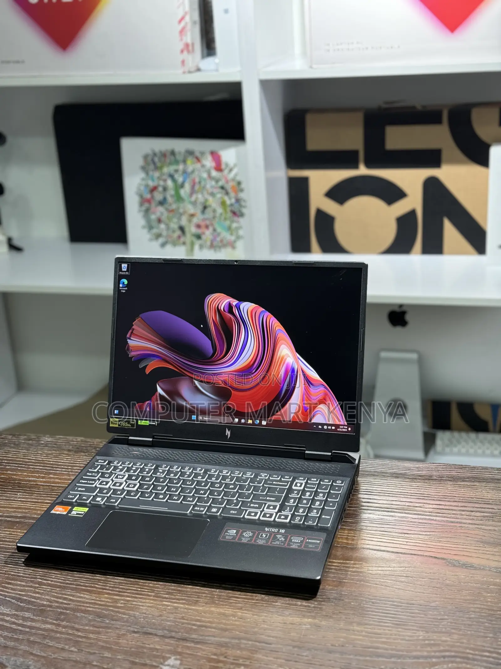 New Laptop Acer Nitro 17 32GB AMD Ryzen 7 SSD 512GB