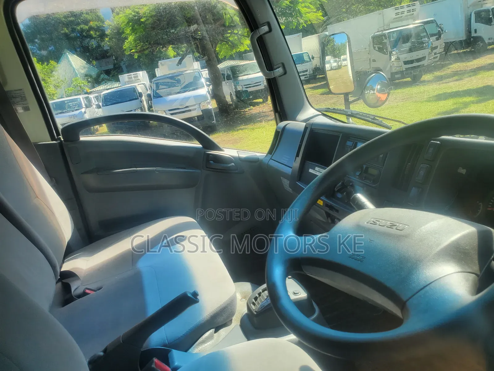 Isuzu Elf/ Nmr, Freezer Truck 2017, 3000cc, Automatic,