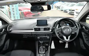 Mazda Axela 2016 Red