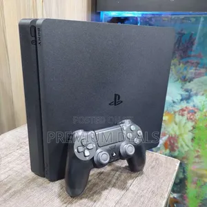 Clean Ex  Ps4 Slim Available.