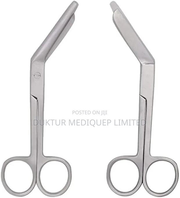 Surgical Episiotomy Scissors - main view