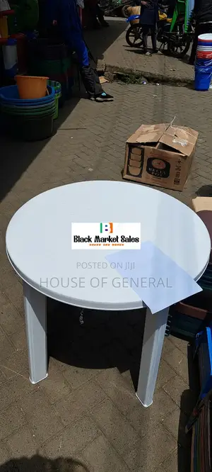 Round Heavy Duty Plastic Table