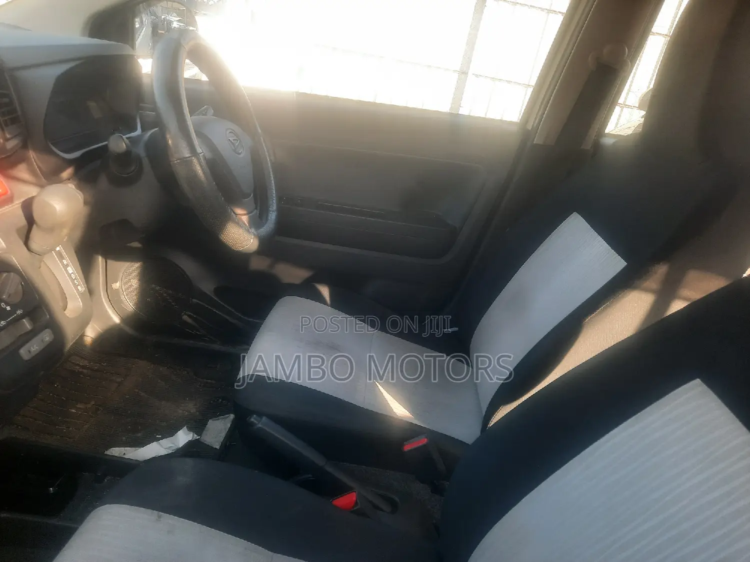 Daihatsu Mira 2017 White