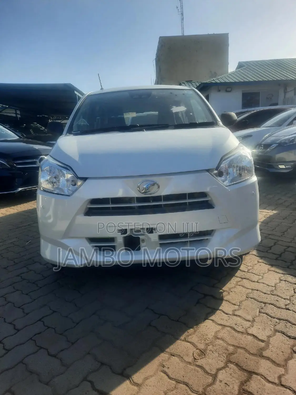 Daihatsu Mira 2017 White