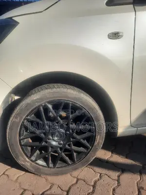 Daihatsu Mira 2017 White