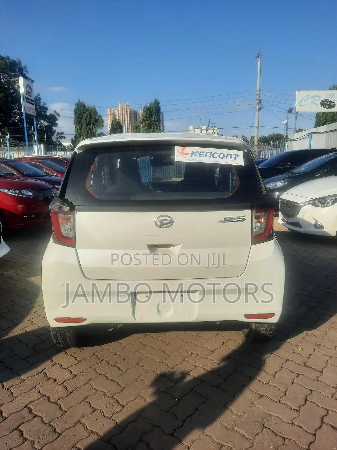 Daihatsu Mira 2017 White
