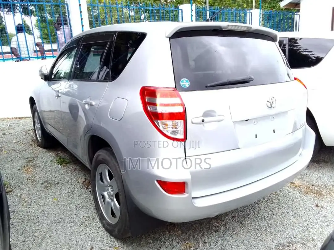 Toyota RAV4 2015 Silver