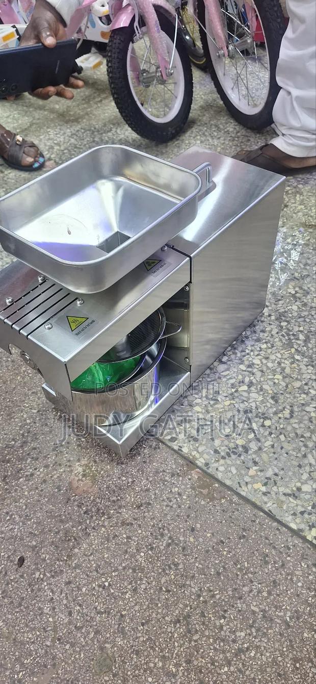 Electric Oil Press Machine - main view