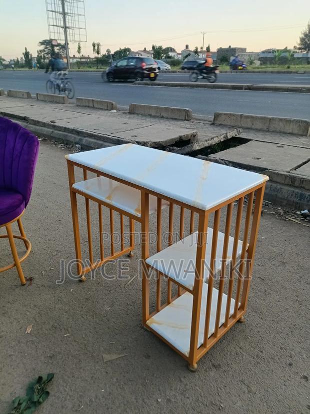 Marble Manicure Table - main view