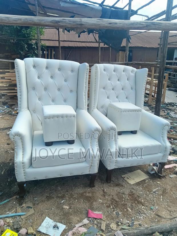 King Chairs or Pedicure Seats, Cream White  - thumbnail 3