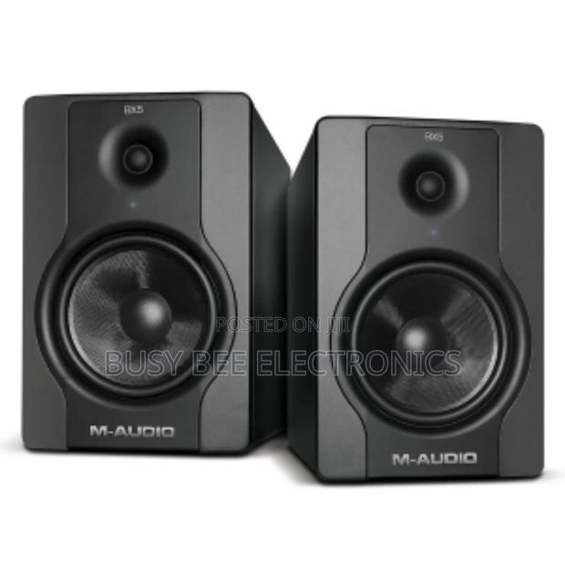 M-Audio BX5 D2 5? Active 2-Way Studio Monitor Speakers