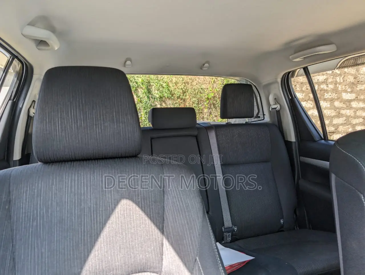 Toyota Hilux 2019 White