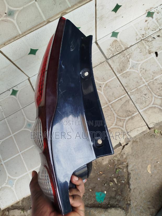 Prado J120 Taillight - thumbnail 3