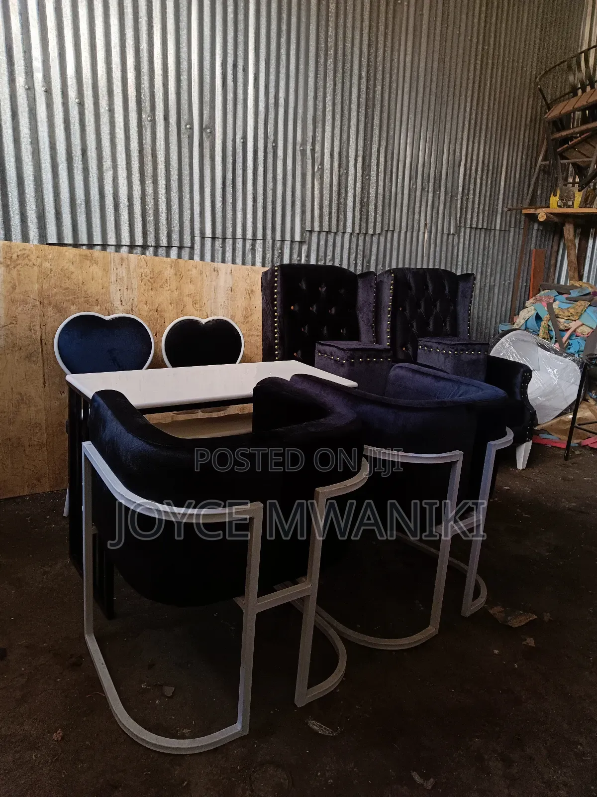 Manicure Set 4 Seater and 2 Pedicure Seats With Puffs 