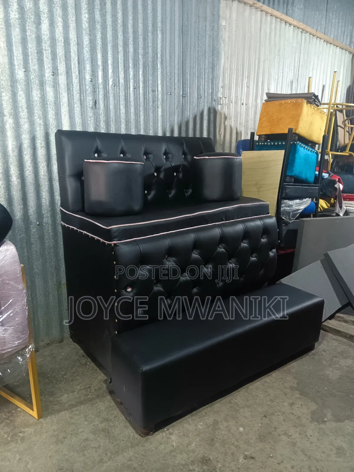 Pedicure Seat, Black With a Blend of Baby Pink 