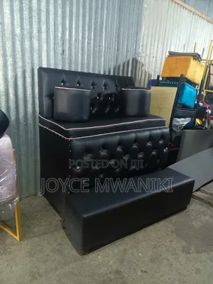 Pedicure Seat, Black With a Blend of Baby Pink 