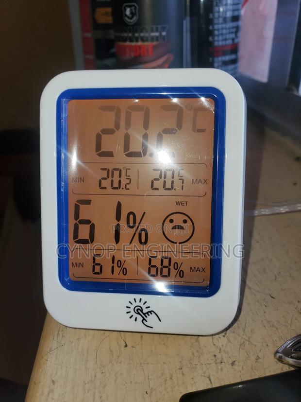 Office Ready Hygrometer for Perfect Climate Control