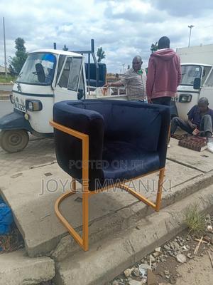 Styling Chair, Black and Gold - thumbnail 2