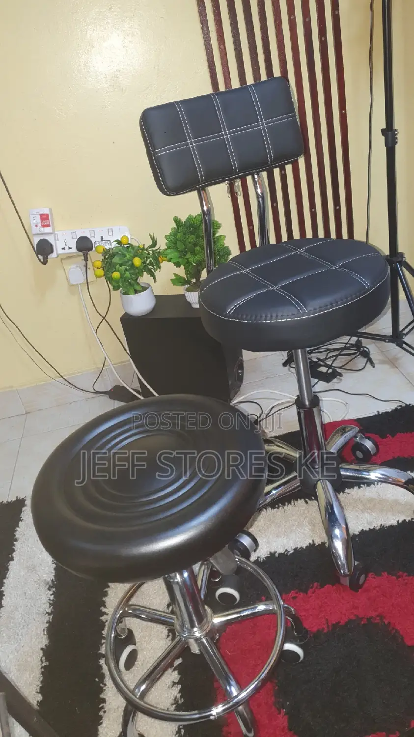 Pedicure Stool Movable