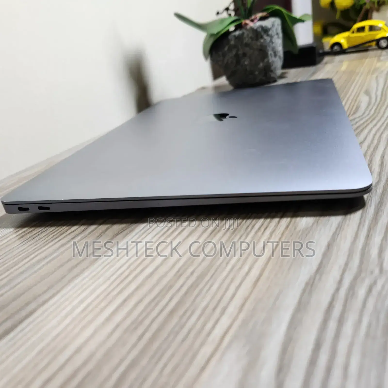 Laptop Apple MacBook Pro 2020 16GB Intel Core I7 SSD 512GB