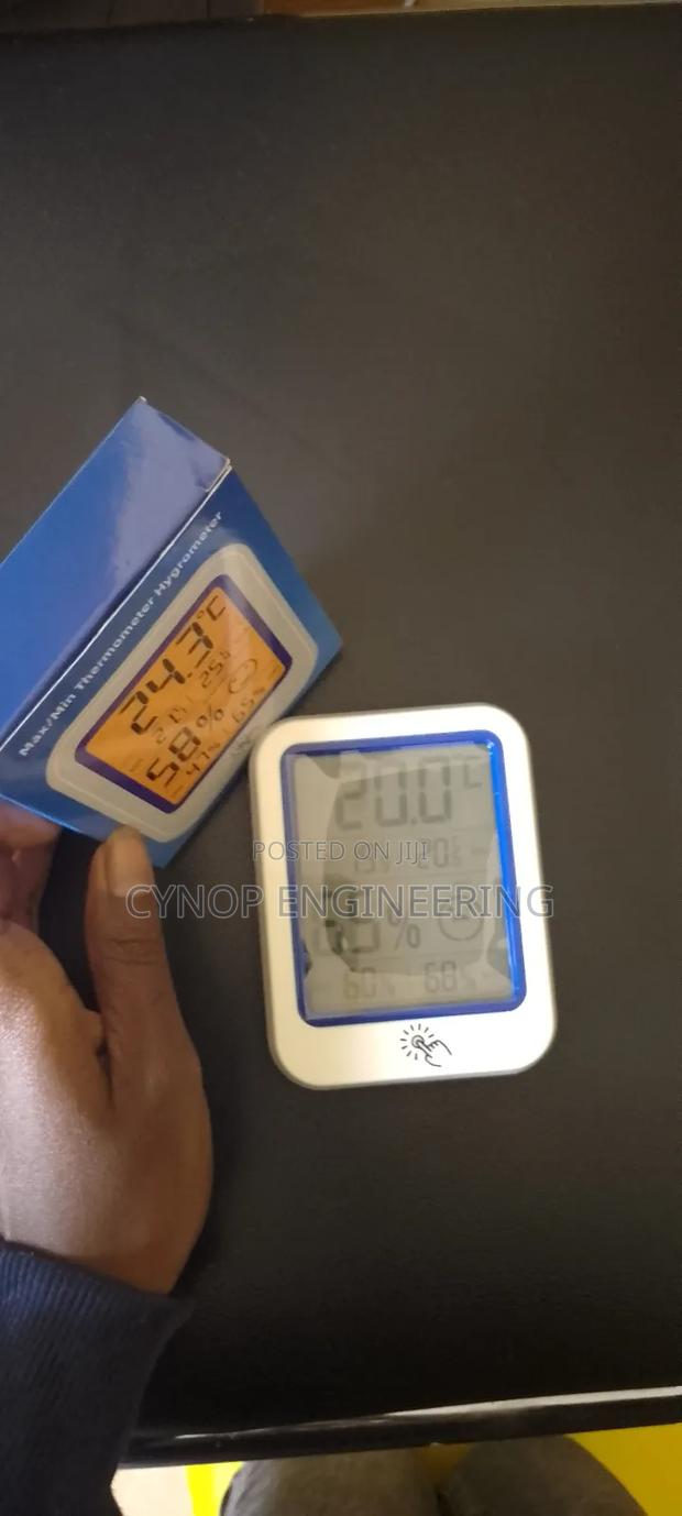 Store Thermometer and Hygrometer Combination Device - main view