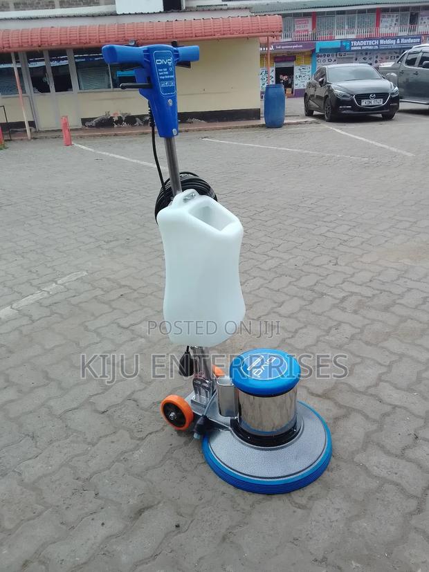 Divo_floor Scrubber Machine - main view