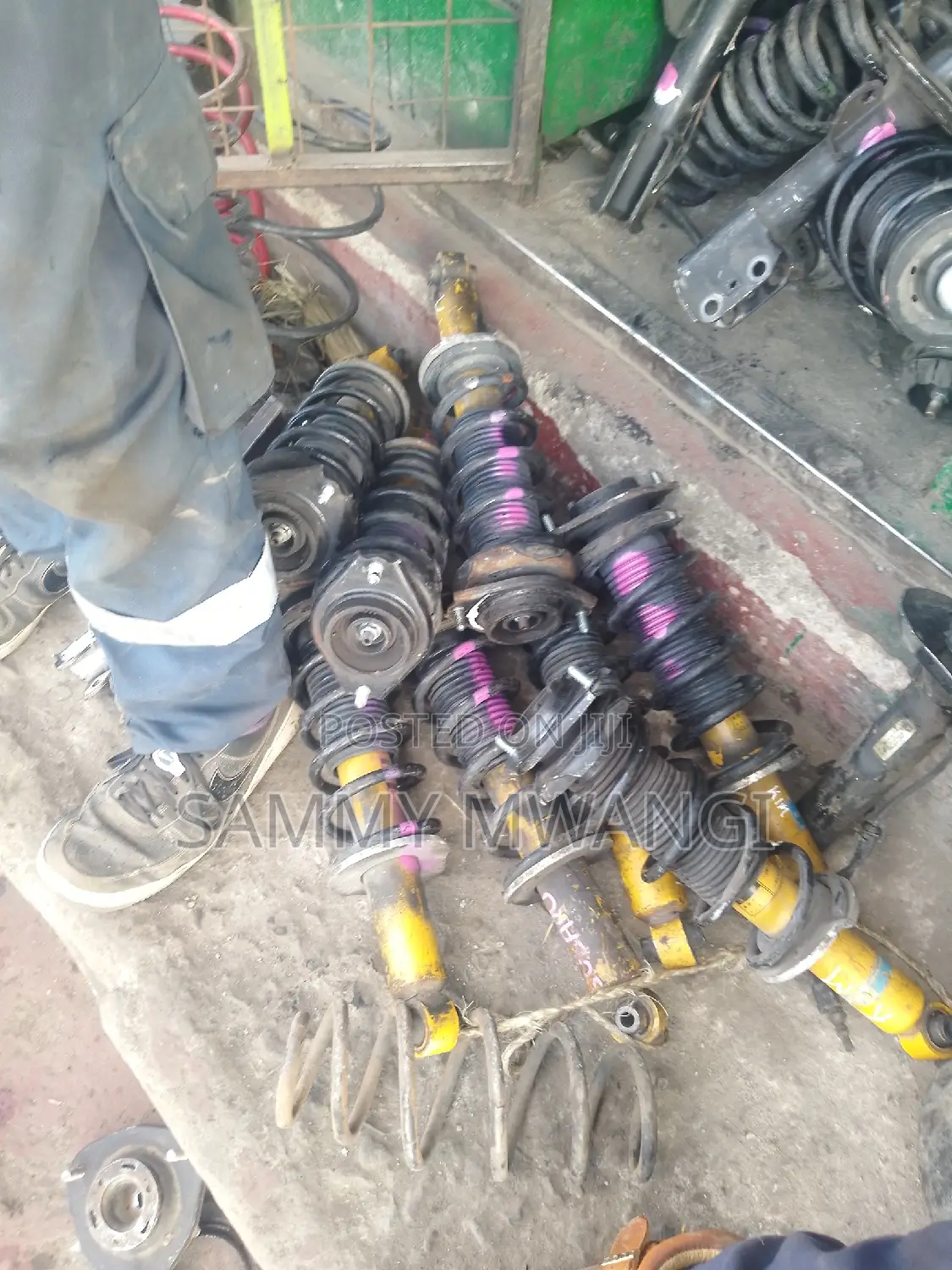 Subaru Legacy Levog Br9 Rear Blistain Yellow Shock for You
