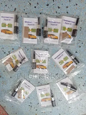 Quality Car Care Cracked Screen Repair Kit