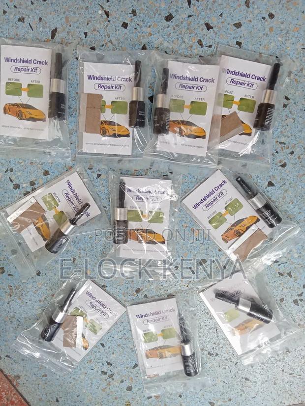 Quality Car Care Cracked Screen Repair Kit