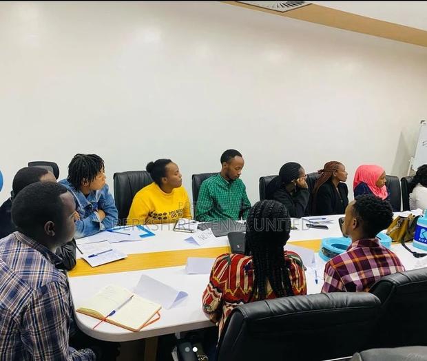 LARGE Office For 3-10 People-all INCLUSIVE PARTITIONED - thumbnail 3