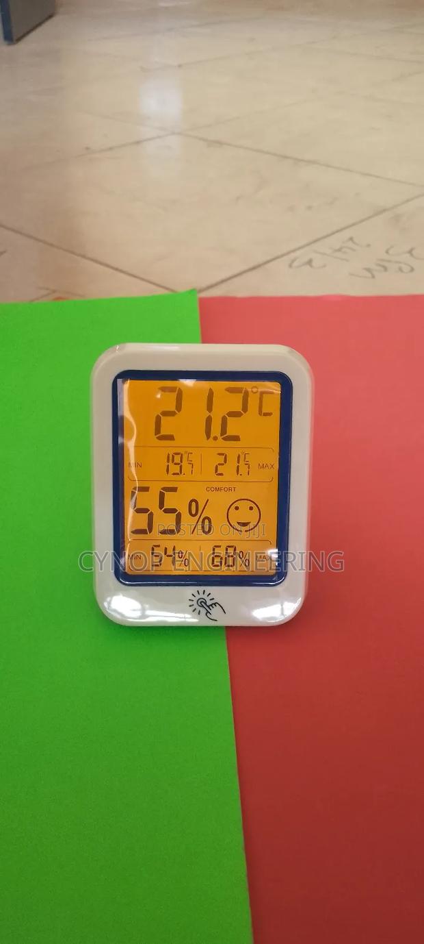 Laboratory Dual Function Hygrometer and Thermometer - main view