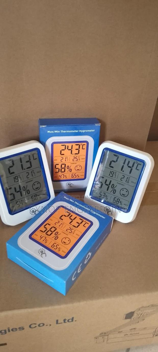 Home Thermometer With Humidity Monitoring Feature