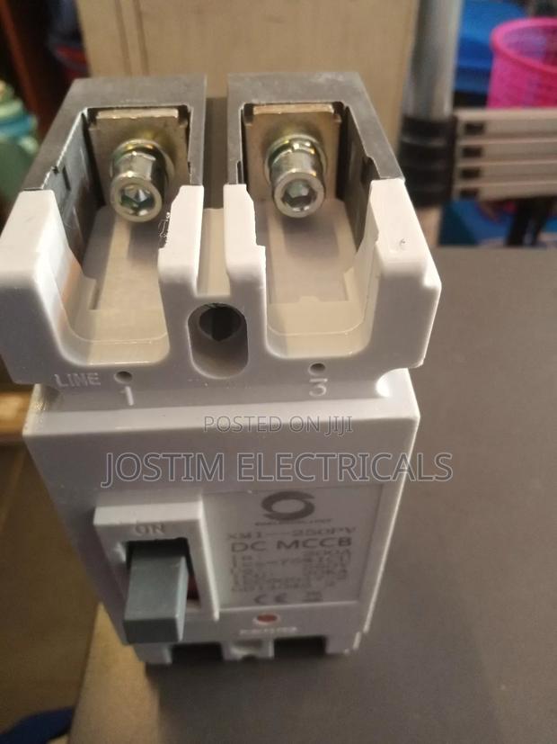 DC McCb Molded Case Circuit Breaker 200A - thumbnail 3