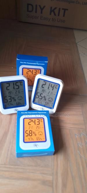 Hospital Safe Humidity and Temperature Gauge - main view