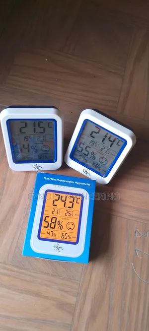 Pharmacy Hygrometer for Optimal Medical Conditions