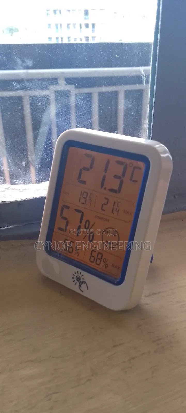 Home Hygrometer With Accurate Temperature Sensor