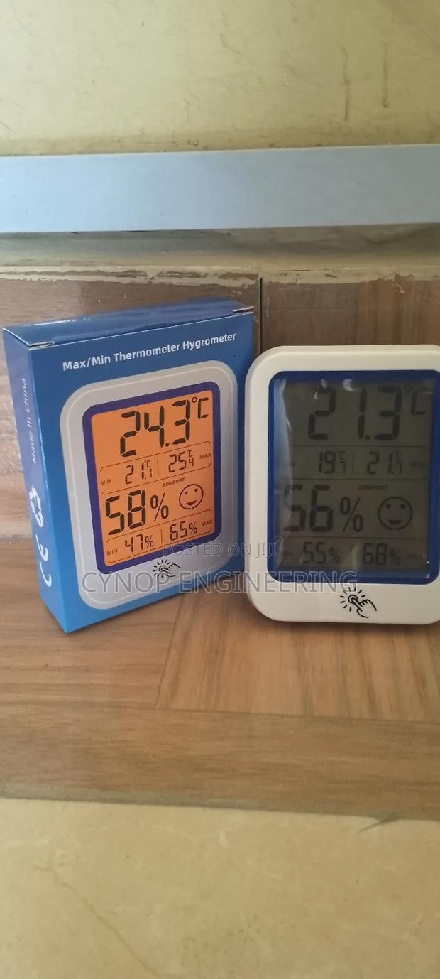 Home Humidity and Temperature Measuring Tool - main view