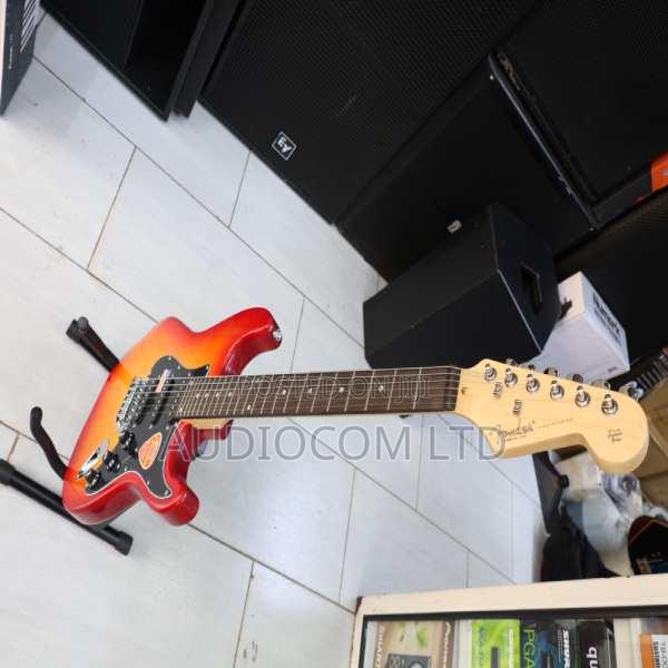 Fender Solo Guitar 6 Strings - thumbnail 5