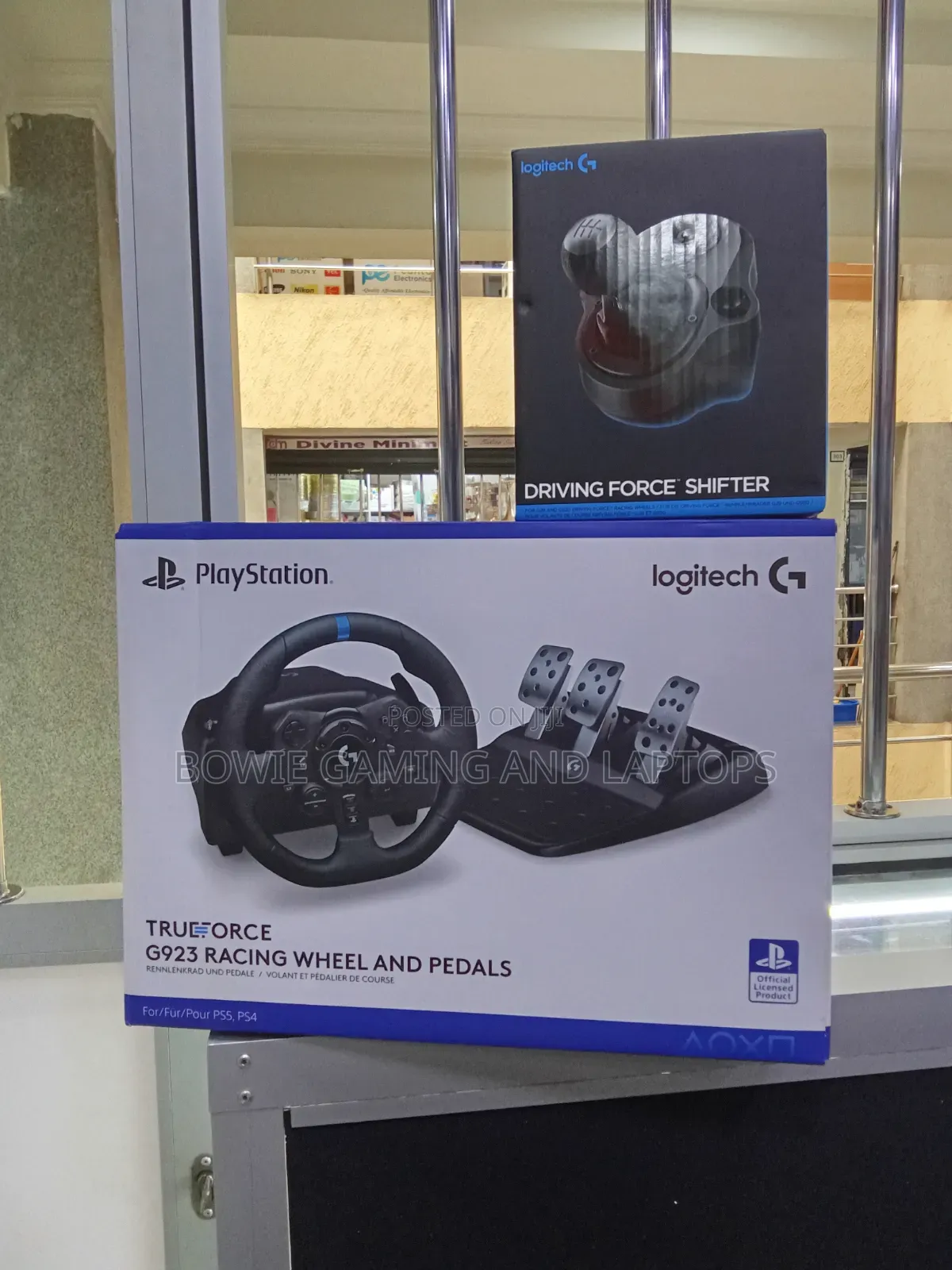 G29 Racing Wheel, Pedals and Shifter G29