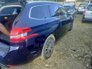 Peugeot 308 2017 Teal