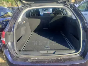 Peugeot 308 2017 Teal