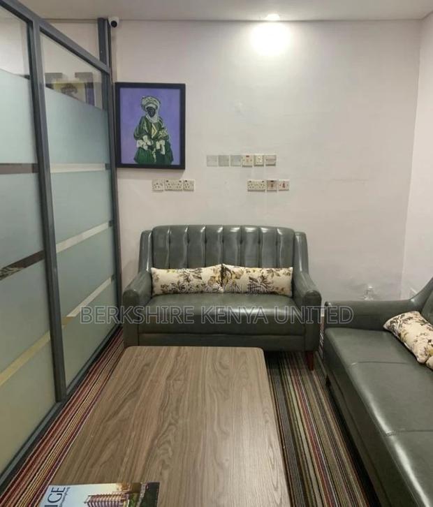 Versatile Offices With Desks And Chairs - main view