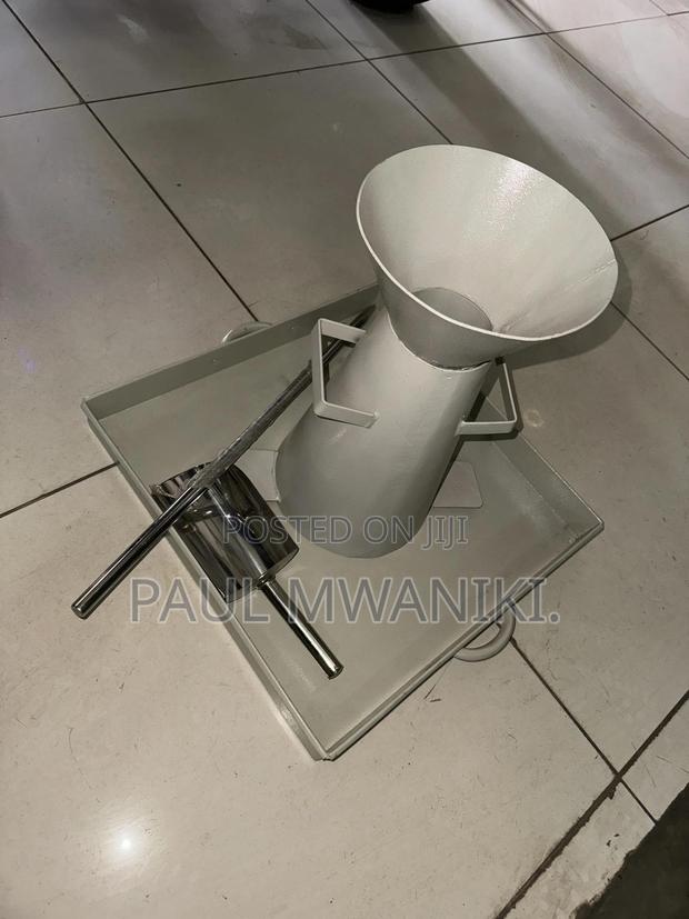 Slump Cone Apparatus for Slump Test- Complete Set. - thumbnail 4