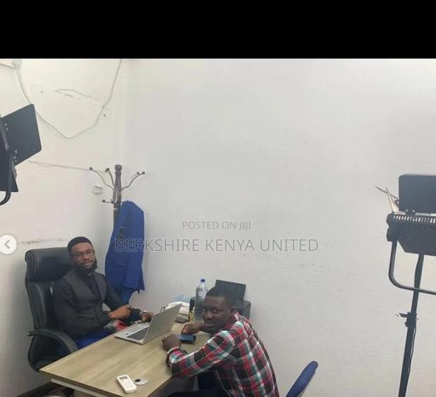 Spacious Space for Working-All Inclusive - thumbnail 4