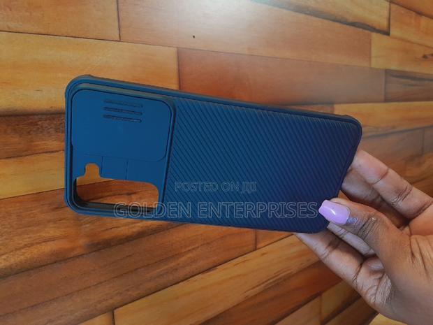 Nilkin Camshield Samsung 21 - main view