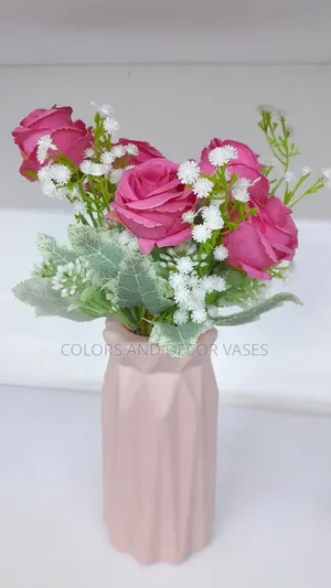 Pink on Pink Centre Piece KSH 1000 Offer Price