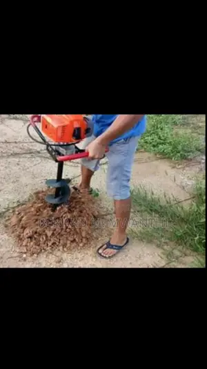 Brand New Earth Auger With 10' 8' 6' Bits